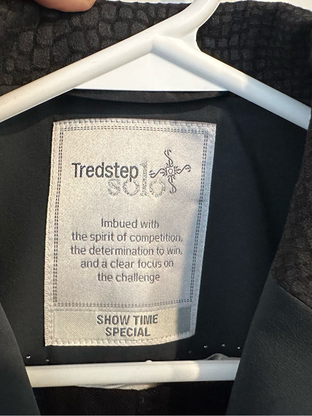 Women’s Tredstep Solo Special Equestrian show jacket. - Picture 4 of 5